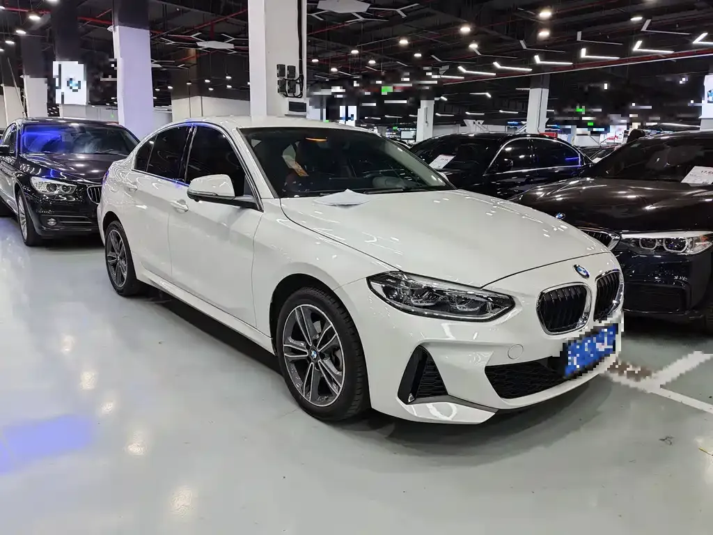 BMW 1 Series — фото 1