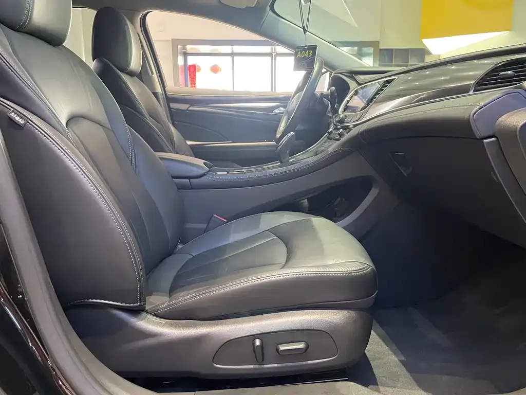 Buick LaCrosse 2023 из CN, фото 9