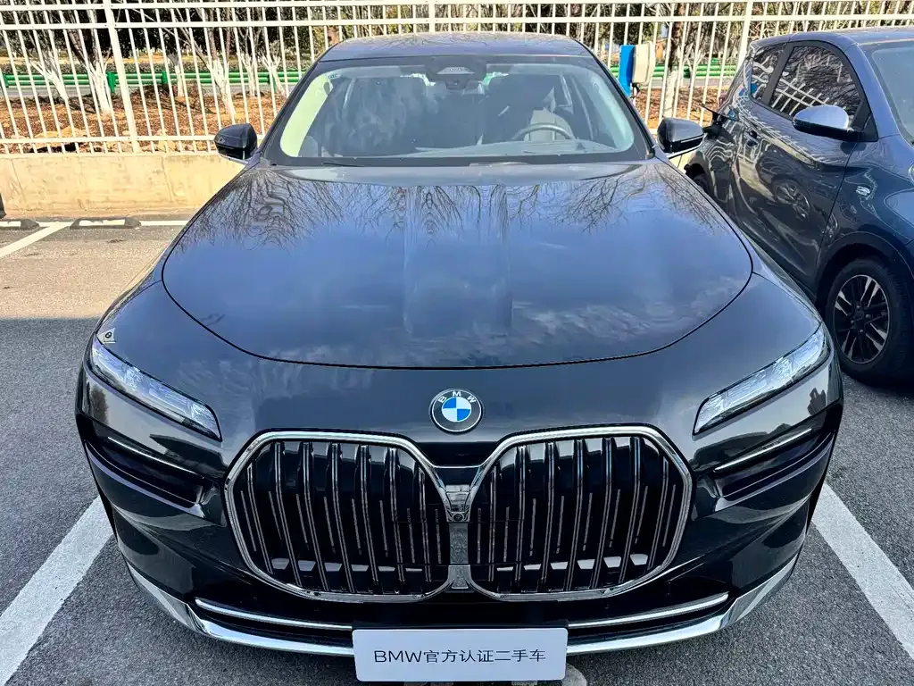 BMW 7 Series 2024 из CN, фото 4