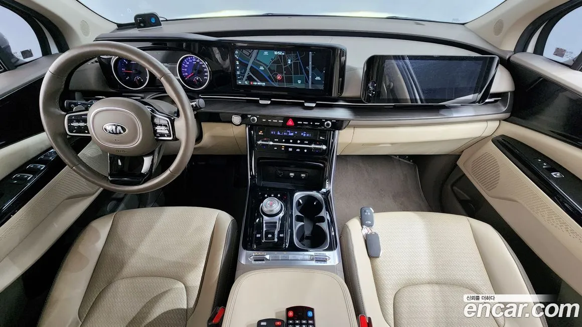 Kia Carnival — фото 10