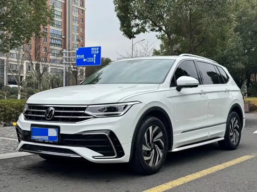Volkswagen Tiguan L 2024 из CN, фото 1
