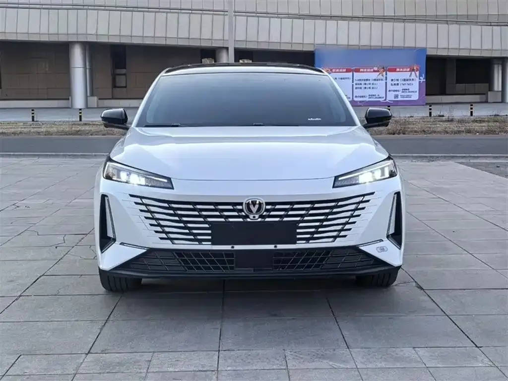 Changan Eado 2025 из CN, фото 4