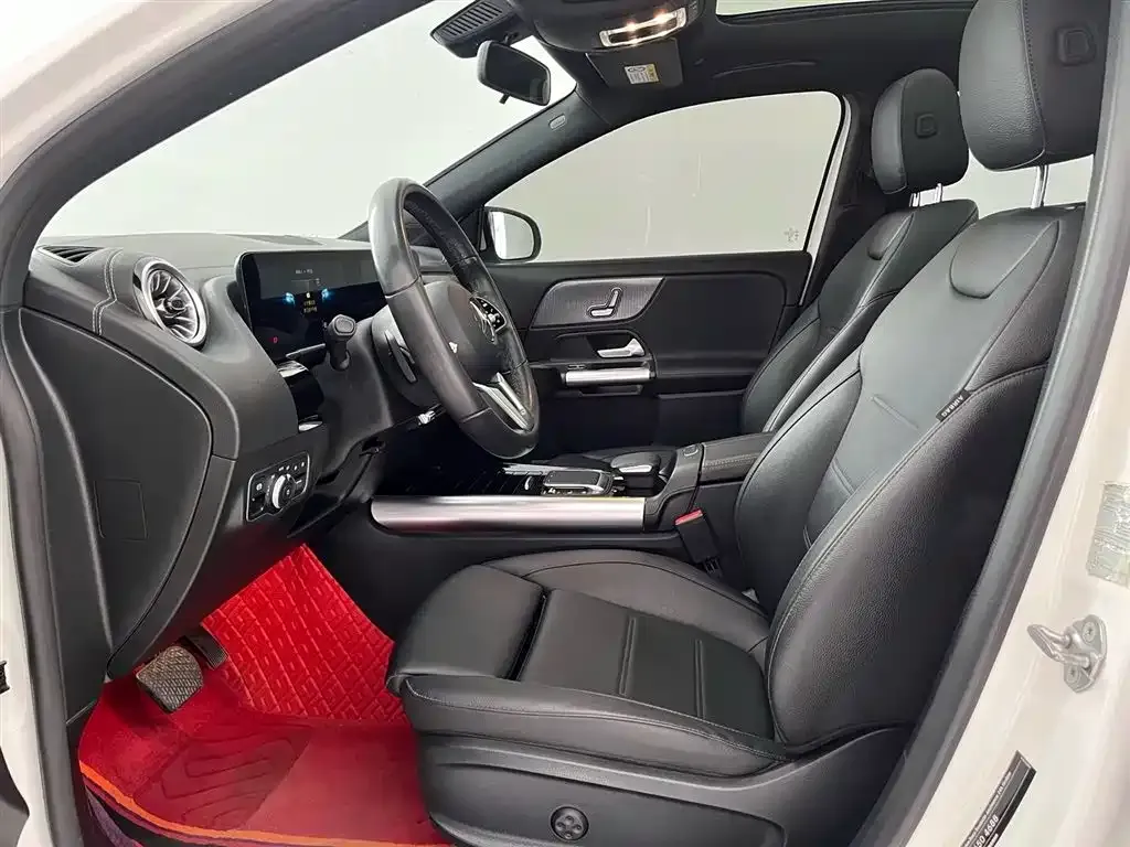 Mercedes-Benz GLA — фото 6