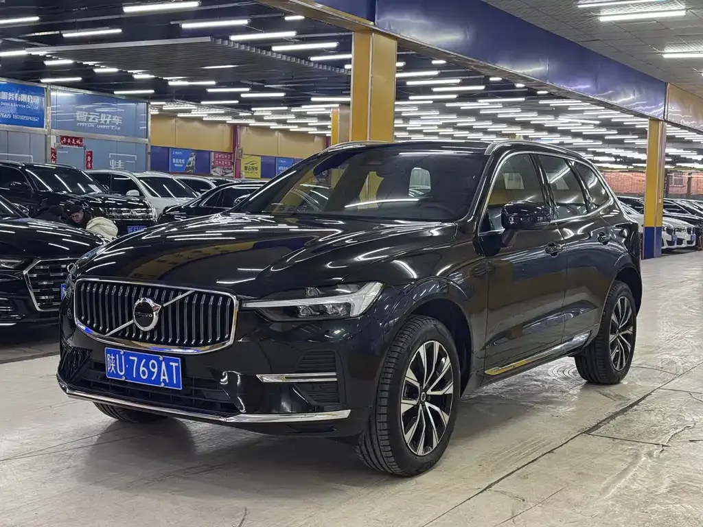 Volvo XC60 2025 из CN, фото 1