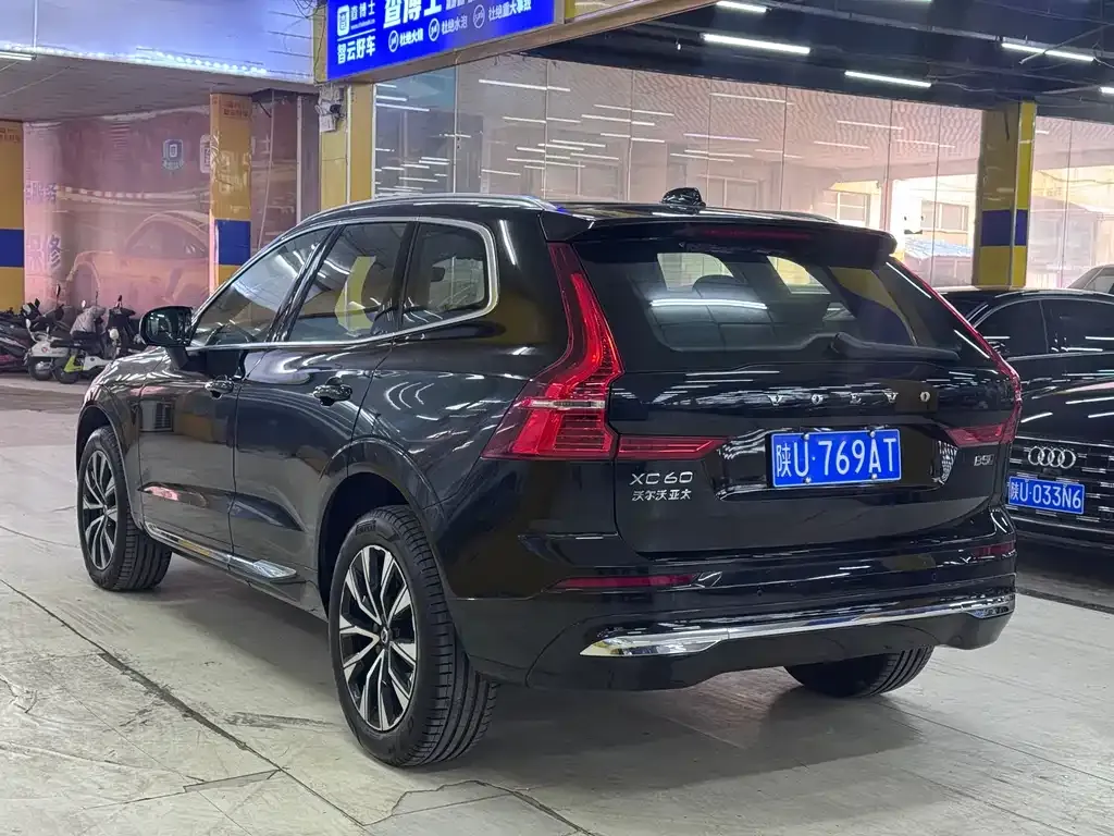 Volvo XC60 2025 из CN, фото 9