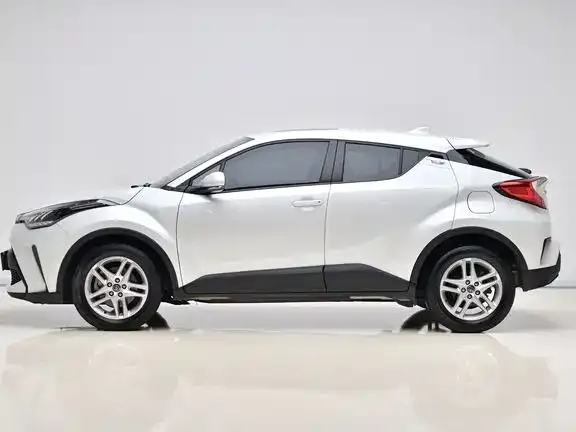 Toyota C-HR 2023 из CN, фото 7