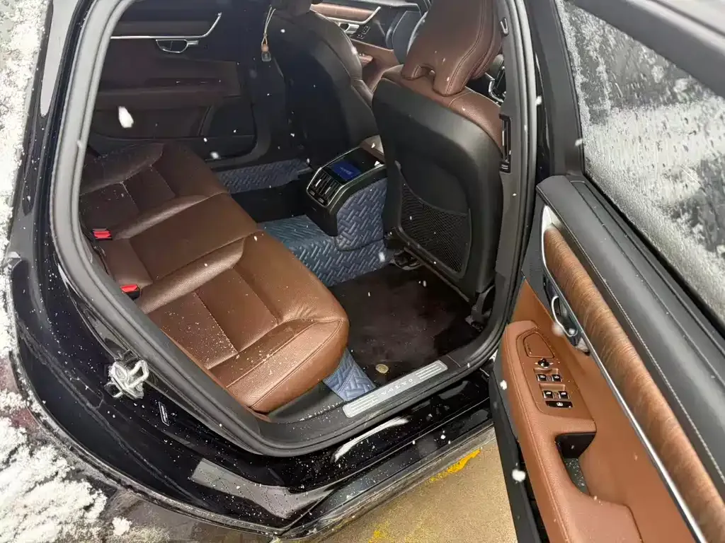 Volvo S90 2021 из CN, фото 2