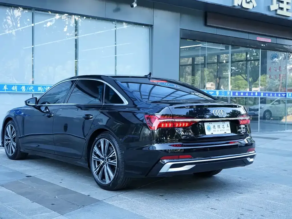Audi A6L 2025 из CN, фото 4