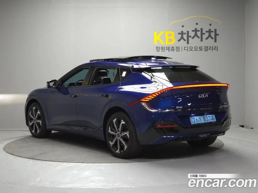 Kia EV6 — фото 7