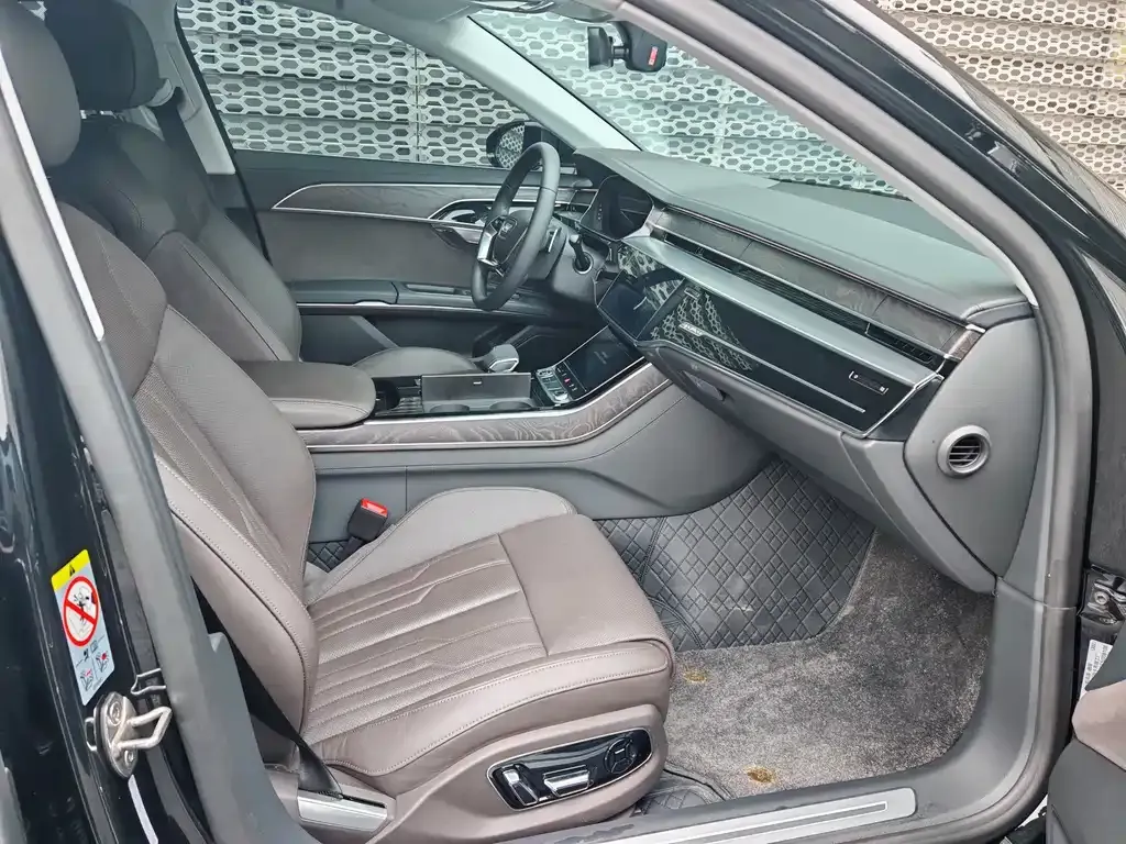 Audi A8 2026 из CN, фото 8