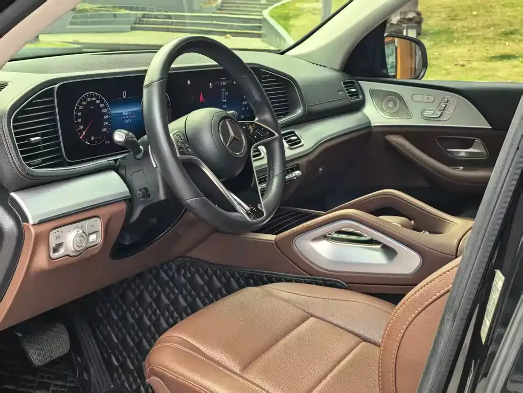Mercedes-Benz GLS 2024 из CN, фото 4