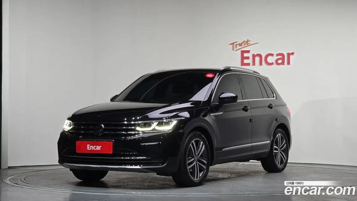 Volkswagen Tiguan — фото 1