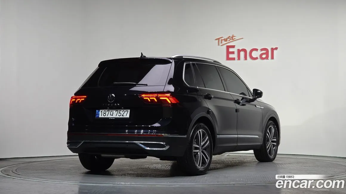 Volkswagen Tiguan — фото 3