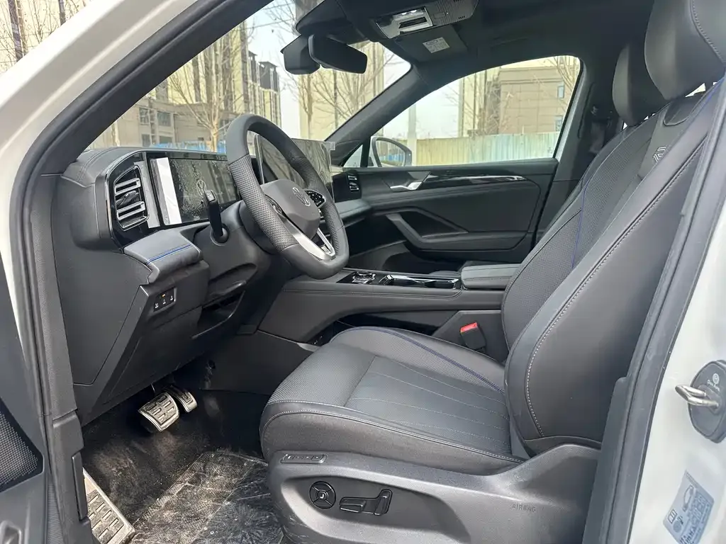 Volkswagen Tiguan L 2026 из CN, фото 2
