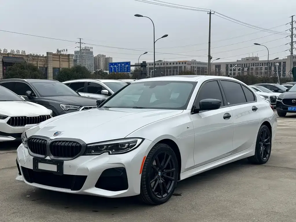BMW 3 Series — фото 1