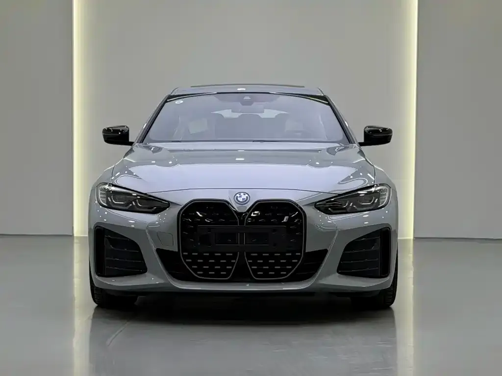 BMW i4 2026 из CN, фото 2