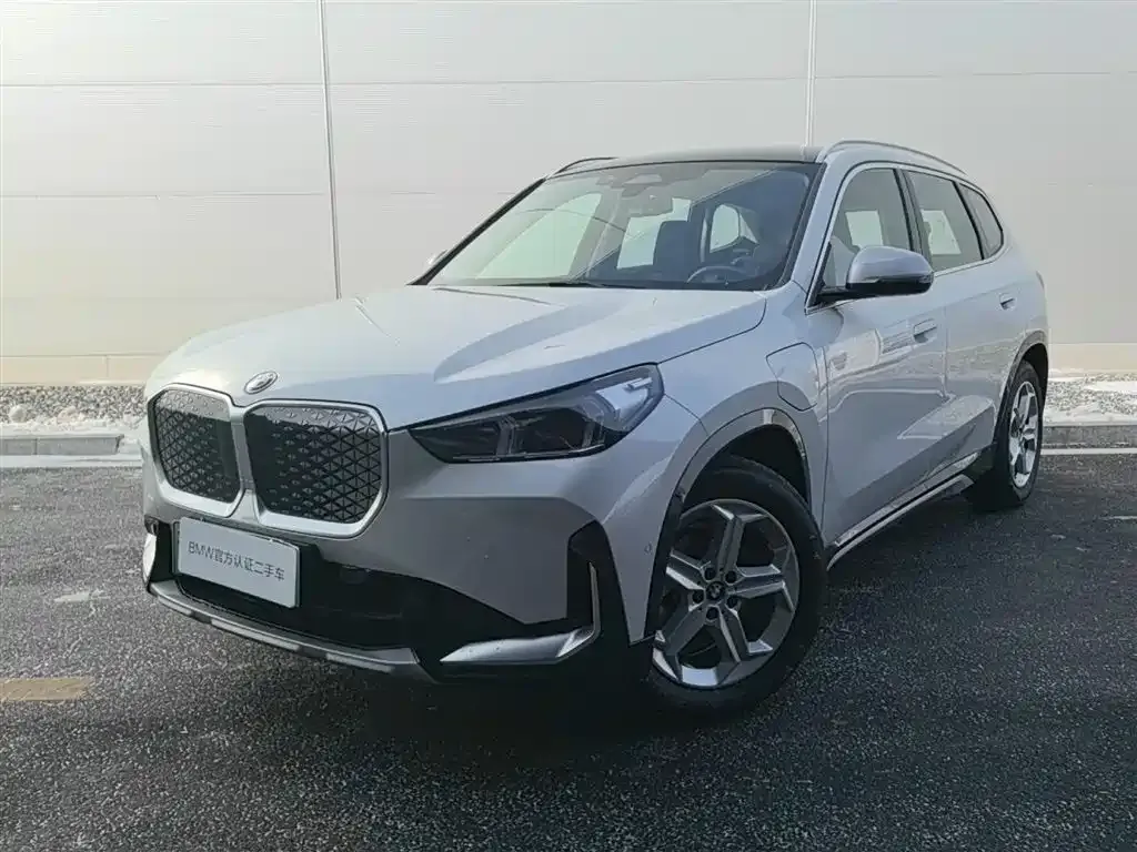 BMW iX1 2025 из CN, фото 1
