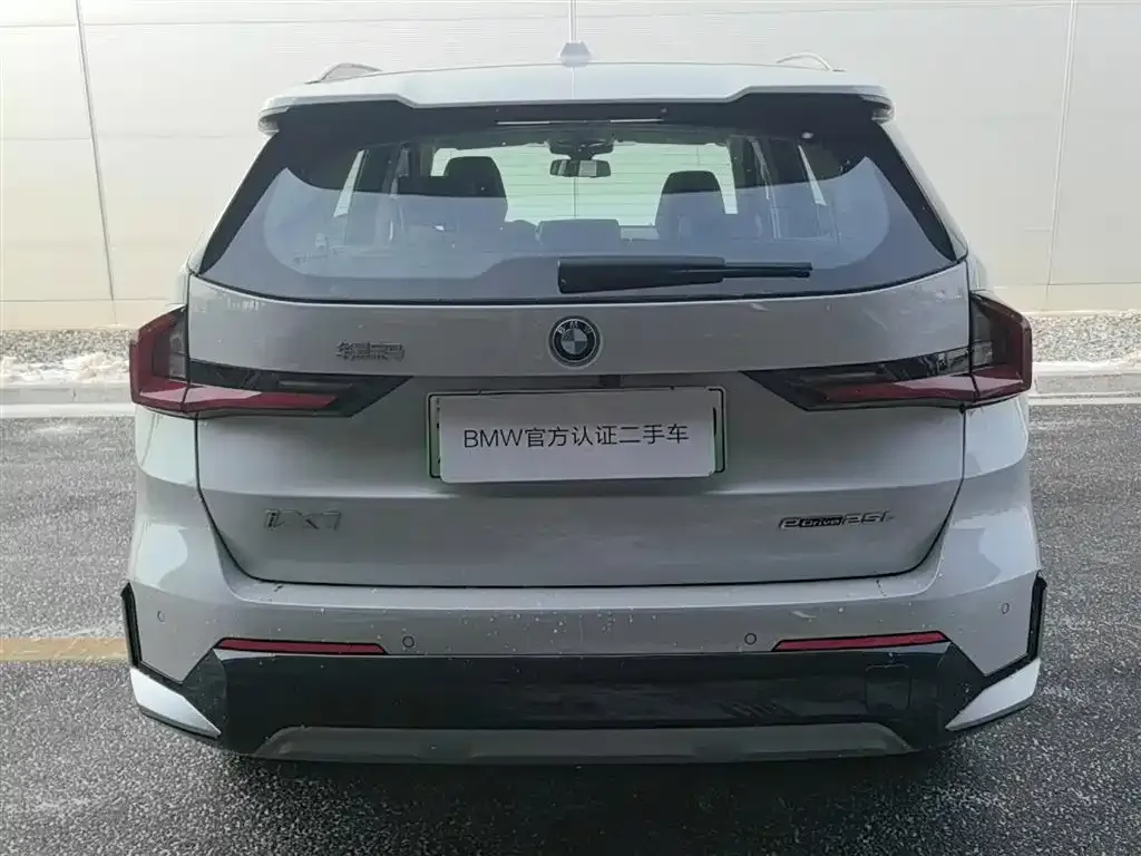 BMW iX1 2025 из CN, фото 9
