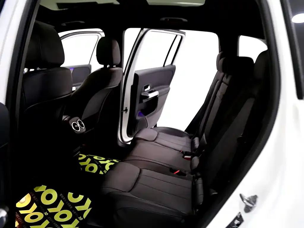 Mercedes-Benz GLB 2023 из CN, фото 3