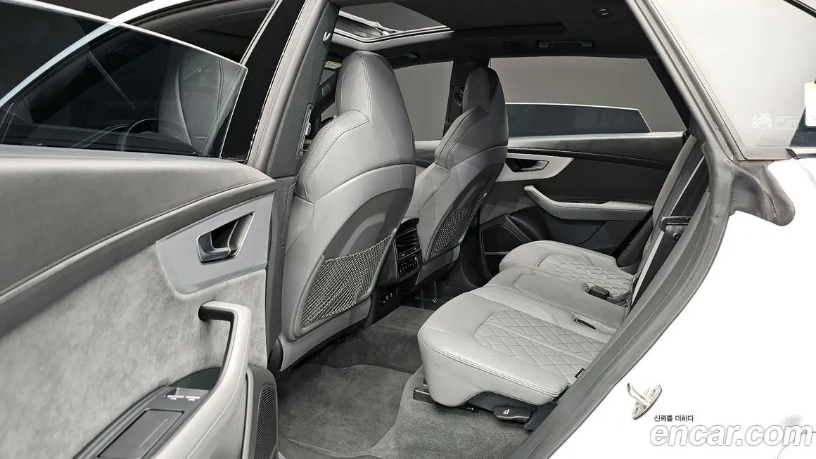 Audi Q8 2022 из KR, фото 7