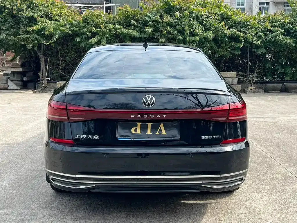 Volkswagen Passat 2023 из CN, фото 7