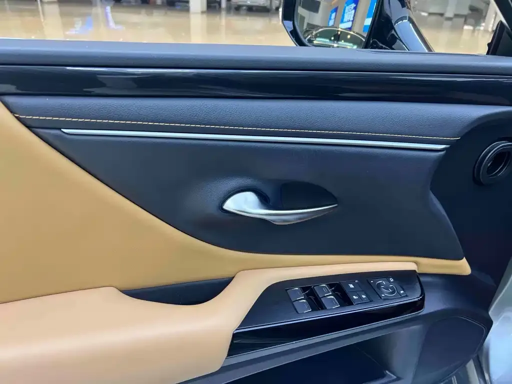 Lexus ES 2021 из CN, фото 10