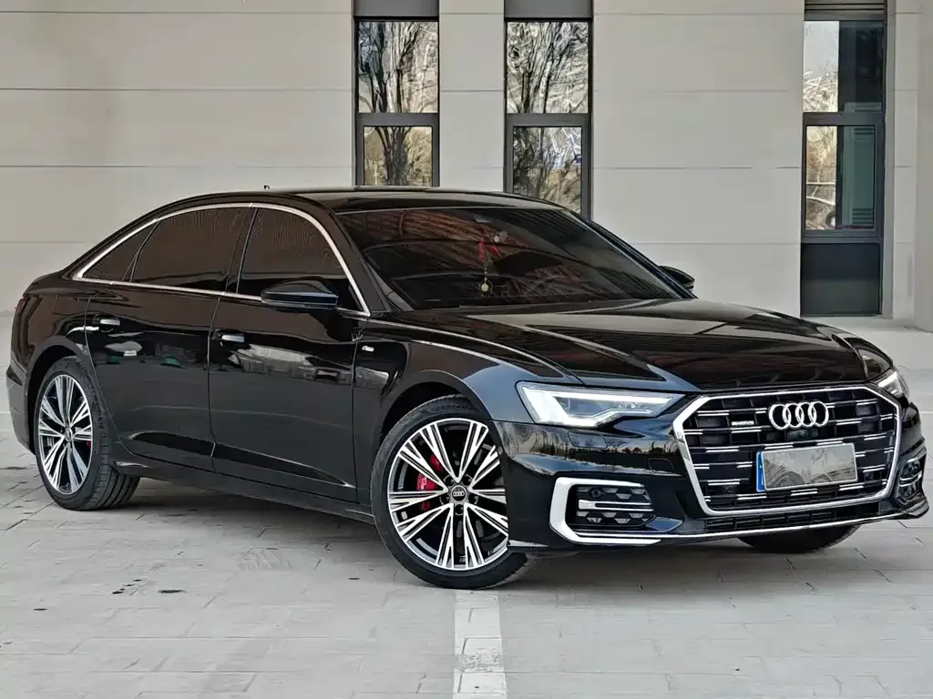 Audi A6L 2023 из CN, фото 4