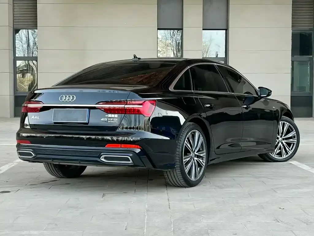 Audi A6L 2023 из CN, фото 5