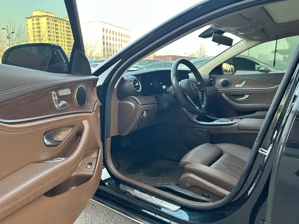 Mercedes-Benz E-Class 2024 из CN, фото 5