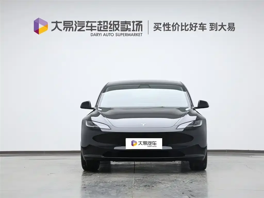 Tesla Model 3 2023 из CN, фото 2