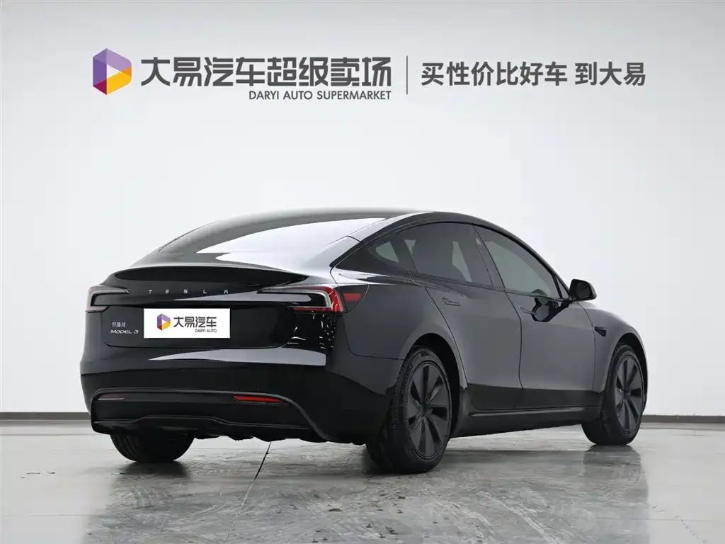 Tesla Model 3 2023 из CN, фото 4