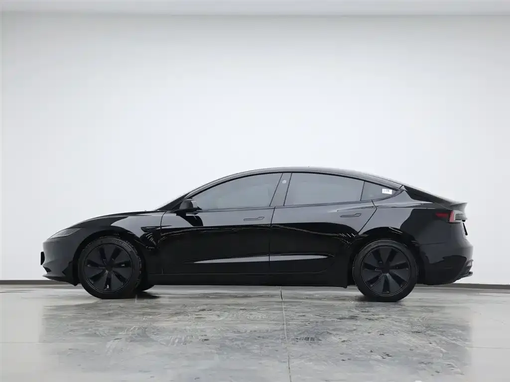 Tesla Model 3 2023 из CN, фото 5