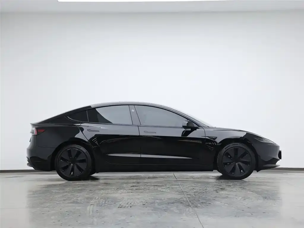 Tesla Model 3 2023 из CN, фото 9