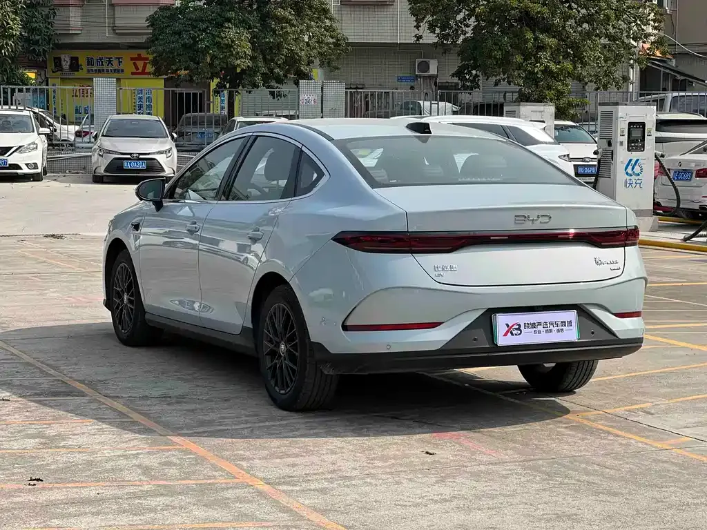 BYD Qin PLUS 2025 из CN, фото 10