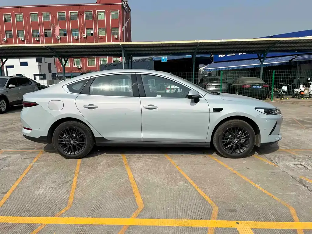 BYD Qin PLUS 2025 из CN, фото 8