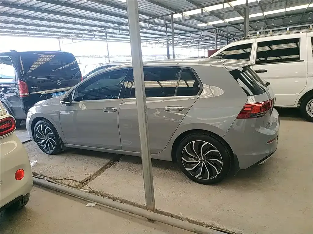 Volkswagen Golf 2021 из CN, фото 8