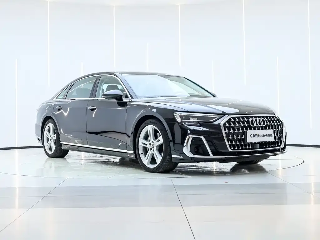 Audi A8 — фото 8