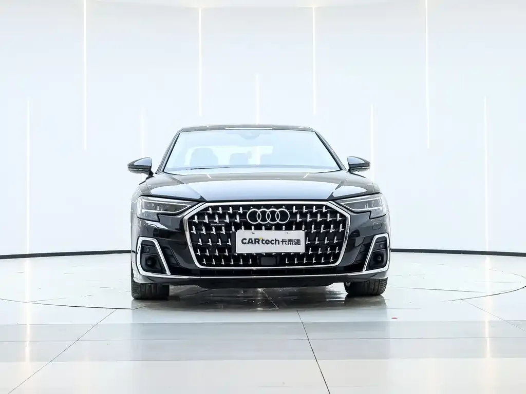 Audi A8 — фото 3