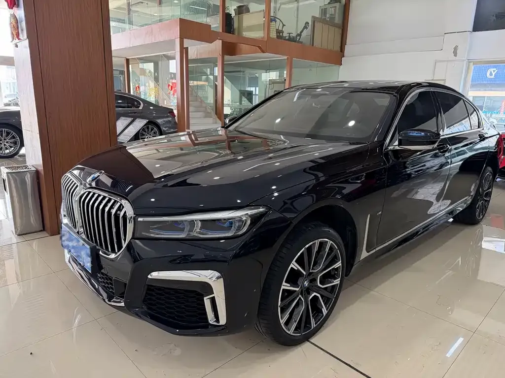 BMW 7 Series 2022 из CN, фото 10