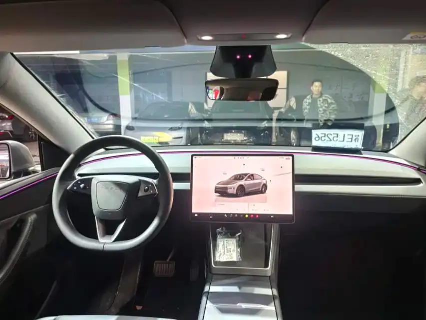 Tesla Model Y 2025 из CN, фото 3