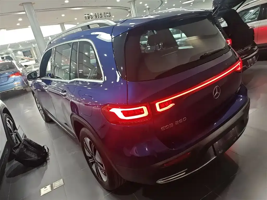 Mercedes-Benz EQB 2023 из CN, фото 10