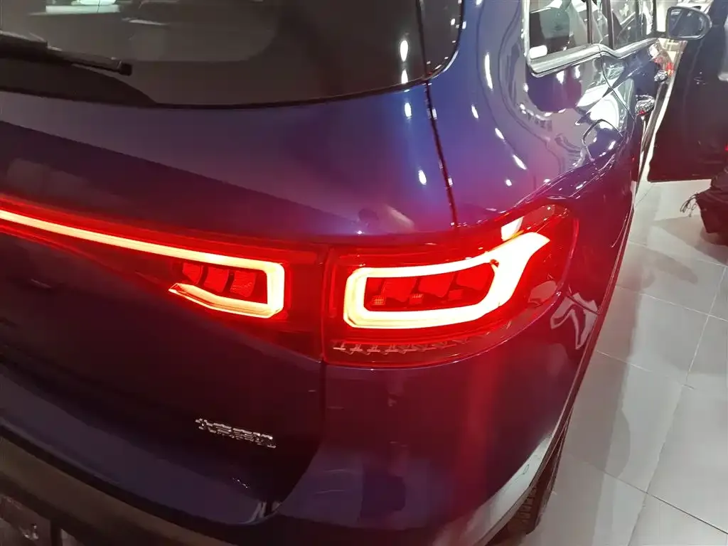 Mercedes-Benz EQB 2023 из CN, фото 2