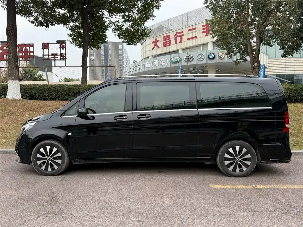 Mercedes-Benz Vito 2023 из CN, фото 8