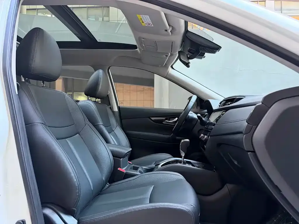 Nissan X-Trail 2025 из CN, фото 2