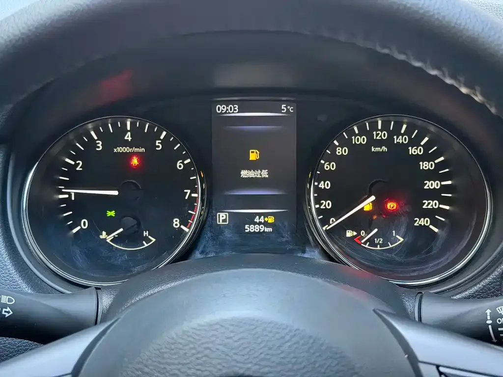 Nissan X-Trail 2025 из CN, фото 3