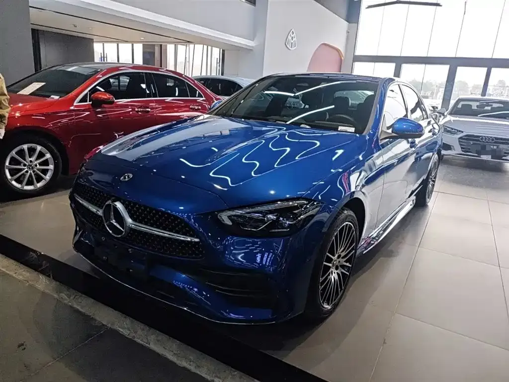 Mercedes-Benz C-Class — фото 1