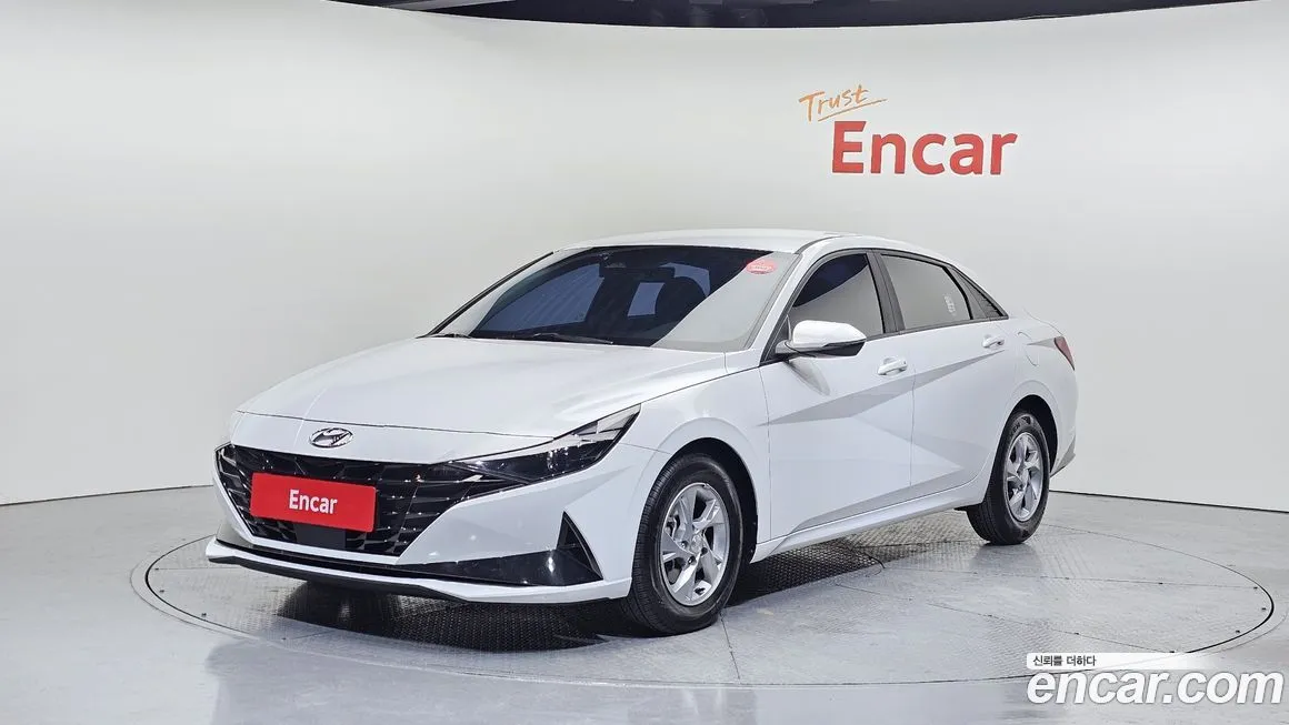 Hyundai AVANTE — фото 1