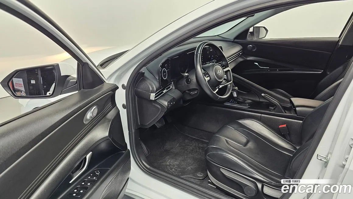 Hyundai AVANTE — фото 2