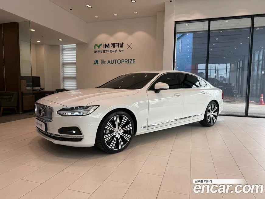 Volvo S90 — фото 1