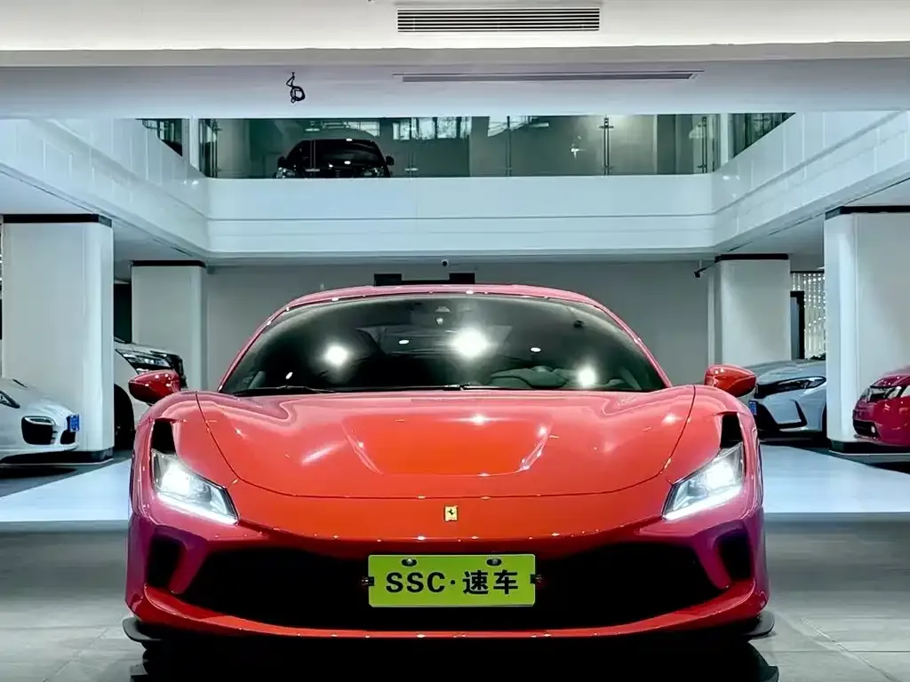 Ferrari F8 — фото 3
